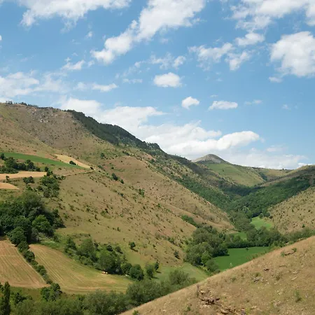 4/6 Personnes A Malbosc Holiday home Les Bondons
